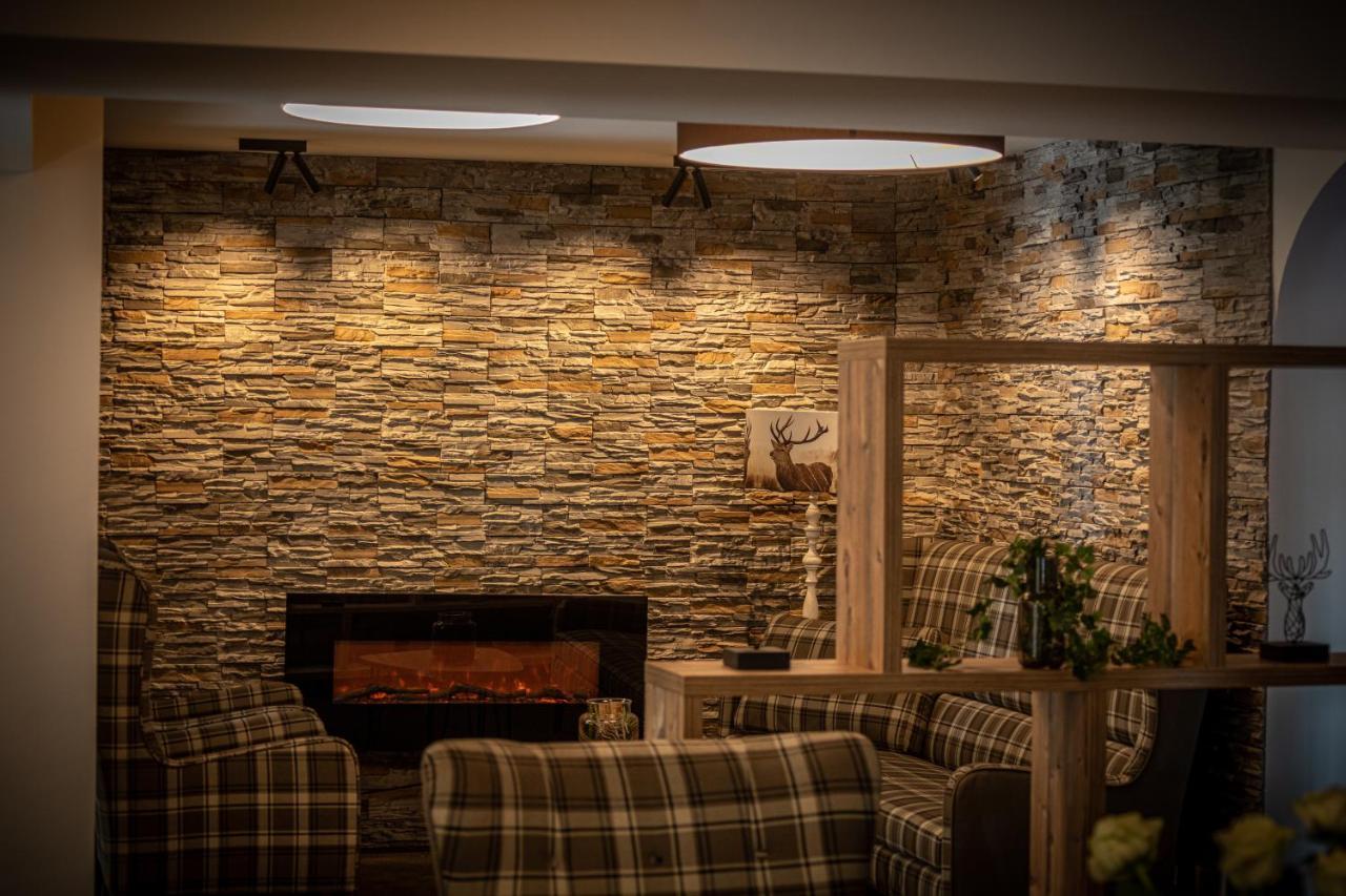 Home-Hotel Salzberg بيرشتسغادن المظهر الخارجي الصورة The interior of the restaurant